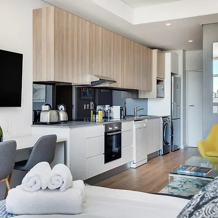 Backup-Powered Trendy Ny City Apartment At Table Mountain Cape Town Exterior photo